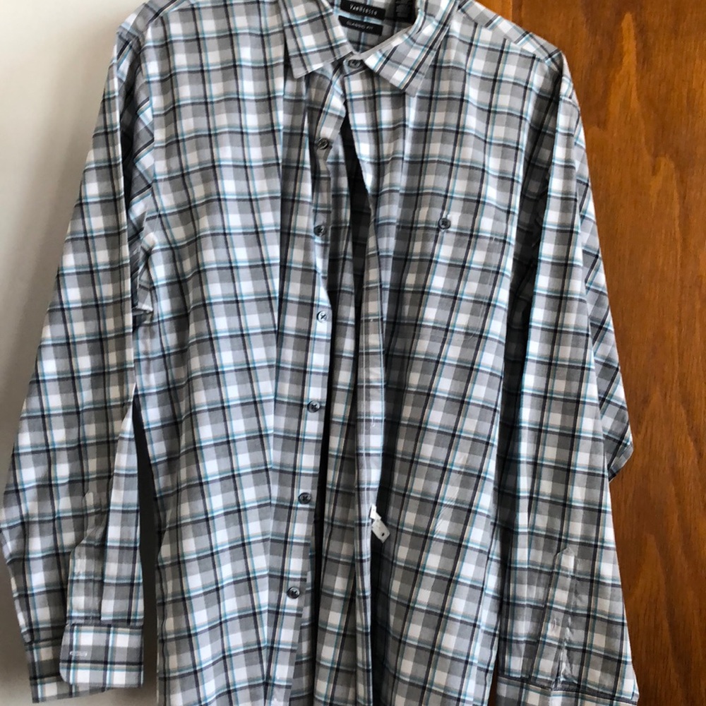 Long sleeve dress shirt